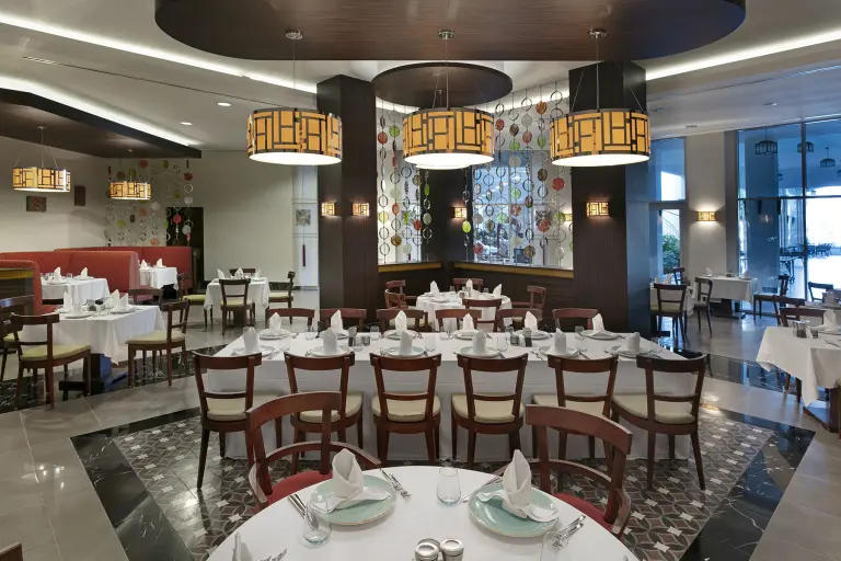 Restoran &amp; Bar